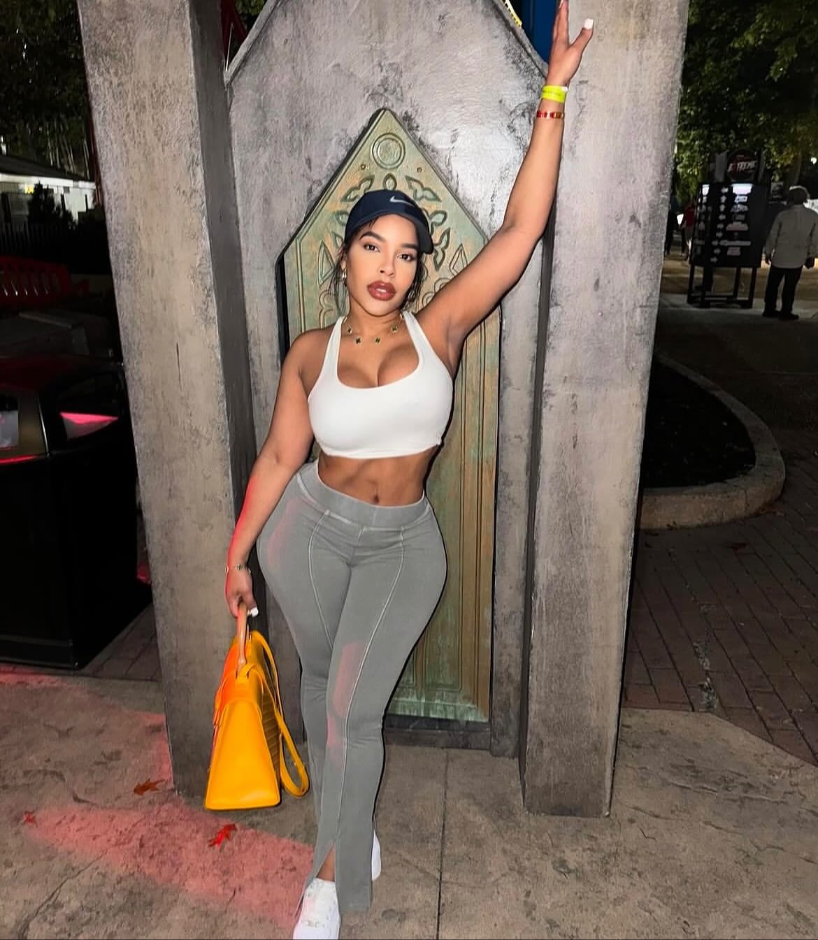 Ariela La Langosta New York Shooting Nata Cartier: Renowned Dominican Waitress Ariela La Langosta Killed In Brooklyn Shooting